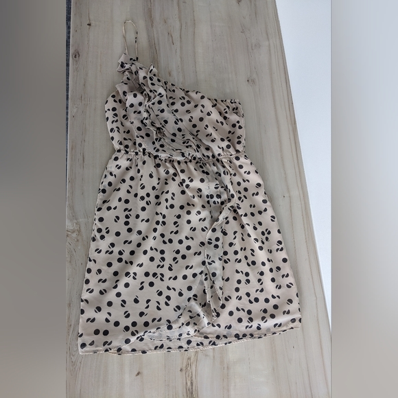 BCBGeneration one shoulder airy summer dress - Picture 4 of 10